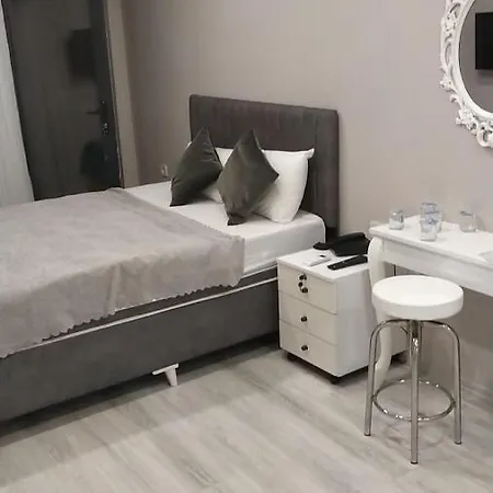 Atik Hotell *